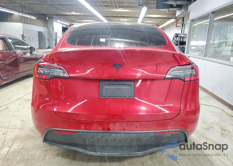 2021 Tesla Model Y z USA, uszkodzony, nr VIN 5YJYGDEEXMF102682